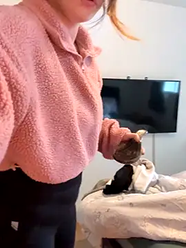 PiperPassionX online show from October 1, 2025, 4:02 pm