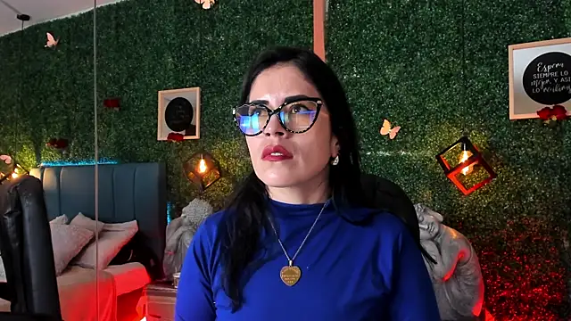 Linagh  online show from February 26, 2026, 11:42 am