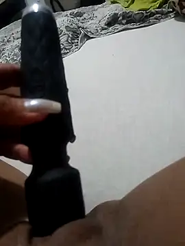 jadecristina online show from April 28, 2026, 12:09 am