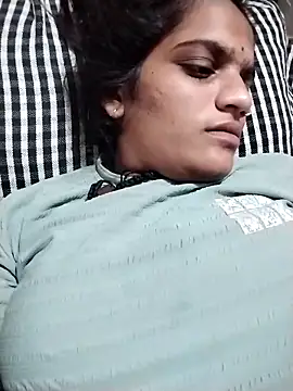 Sofia kuuu online show from September 22, 2025, 4:20 pm