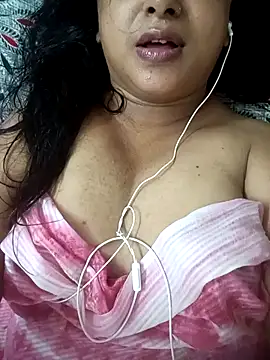 sweet jenni online show from July 16, 2026, 9:04 am