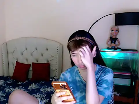 Snapshot of ShantalFoxxy_ chatting on April 19, 2026, 1:10 pm ShantalFoxxy online show from April 19, 2026, 1:10 pm