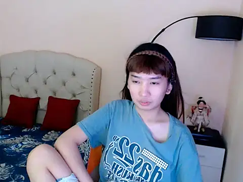 Snapshot of ShantalFoxxy_ chatting on May 11, 2026, 6:41 am ShantalFoxxy online show from May 11, 2026, 6:41 am