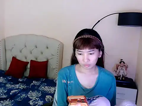 Snapshot of ShantalFoxxy_ chatting on May 19, 2026, 1:56 am ShantalFoxxy online show from May 19, 2026, 1:56 am