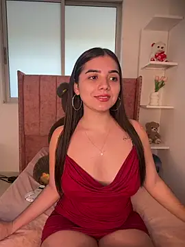 salomecute21 online show from May 22, 2026, 11:38 am