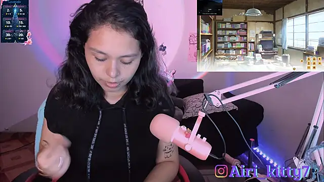 lila kitty81 online show from December 19, 2025, 6:59 pm