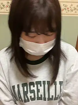 -SAKI-xx online show from December 21, 2025, 1:29 pm