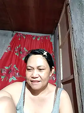 Everleigh mom online show from September 11, 2025, 10:59 am