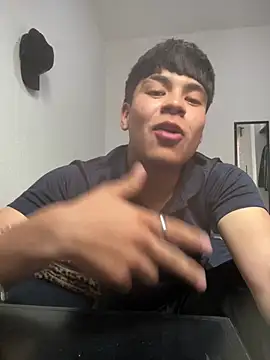 Barrx0018 online show from February 5, 2026, 8:24 pm