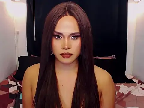 YllanaAltheaXxX online show from January 18, 2026, 2:21 pm