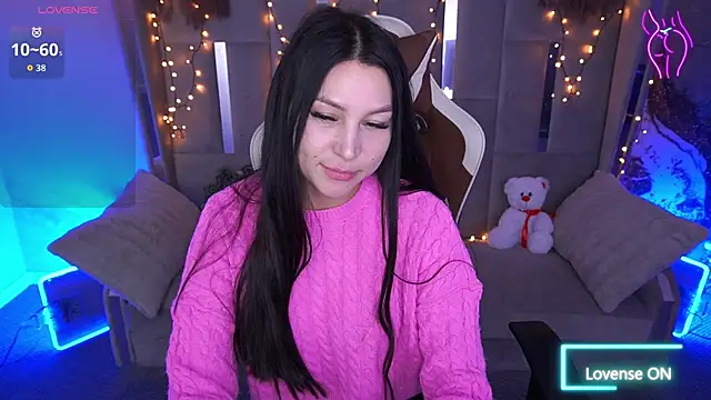 EliseVelour online show from February 5, 2026, 1:49 pm