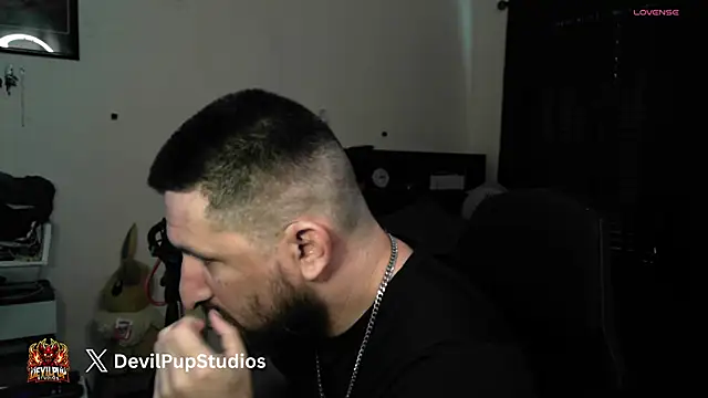 DevilPup75  online show from May 26, 2026, 6:59 pm