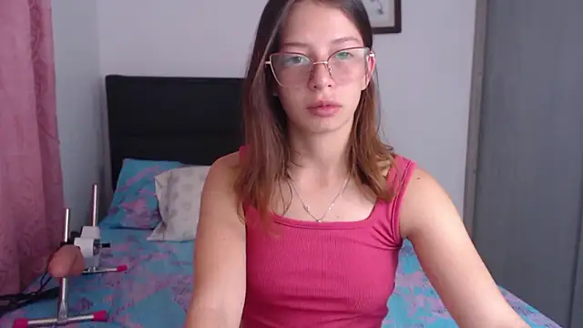 Snapshot of Tiiana chatting on March 26, 2026, 8:03 pm Tiiana online show from March 26, 2026, 8:03 pm