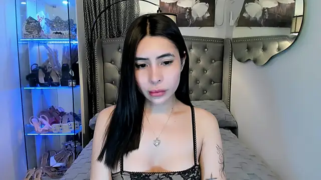 Claudia empress online show from October 16, 2025, 10:05 am