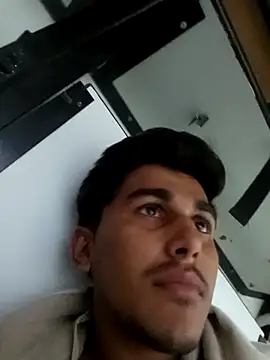 HarryChoudhary21 online show from November 18, 2025, 1:04 pm