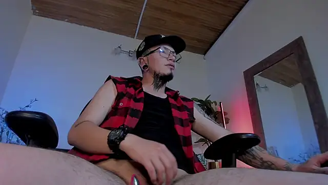 tyler jones  online show from March 16, 2026, 3:45 am