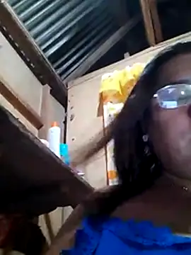 Huge mama69 online show from April 7, 2026, 4:40 pm