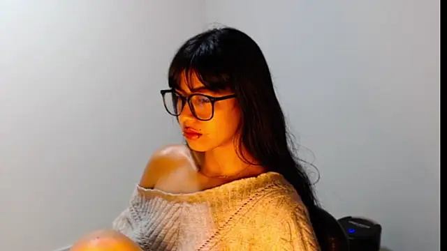 meganmiauu online show from May 5, 2026, 1:24 am