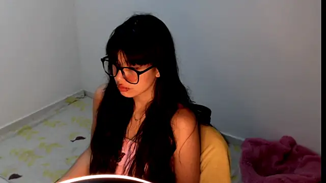meganmiauu online show from May 23, 2026, 12:09 pm