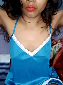 Snapshot of Mona_Lucky chatting on February 27, 2026, 9:48 pm Mona Lucky online show from February 27, 2026, 9:48 pm