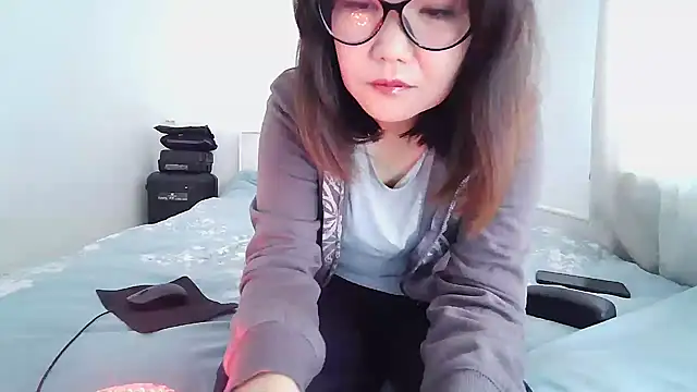 sakuradelreina online show from October 10, 2025, 4:00 am