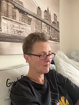 Curvy-Jinx online show from February 11, 2026, 11:26 am