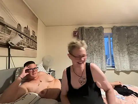 Curvy-Jinx online show from July 9, 2026, 8:46 pm