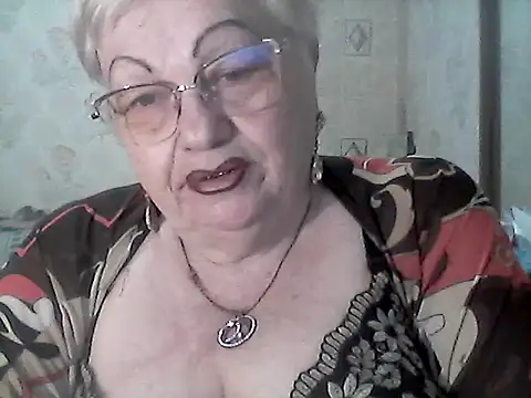 NatalieNorth online show from April 17, 2026, 7:50 pm