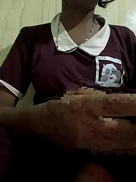 sakshi5533 online show from October 14, 2025, 5:58 pm