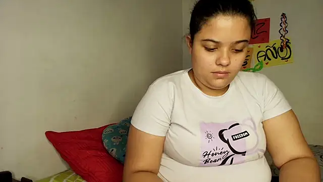 luisahot 9727 online show from November 26, 2025, 5:41 am