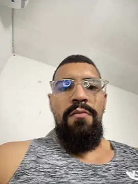 vincentjaxon online show from March 10, 2026, 11:04 am