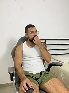 vincentjaxon online show from March 13, 2026, 1:29 pm