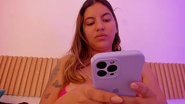 OliviaSweett online show from November 13, 2025, 6:51 pm