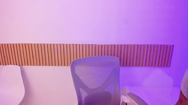 OliviaSweett online show from April 16, 2026, 7:03 pm