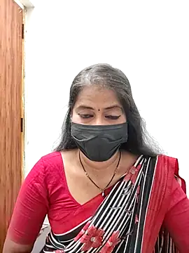 Snapshot of tamil_Sigappu_Roja chatting on June 6, 2026, 12:27 am tamil Sigappu Roja online show from June 6, 2026, 12:27 am