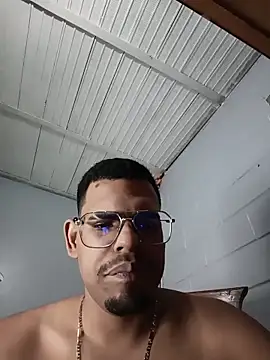 Snapshot of Bigtiti01 chatting on February 25, 2026, 7:01 pm Bigtiti01 online show from February 25, 2026, 7:01 pm