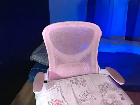 kiamiller x online show from January 8, 2026, 5:21 am