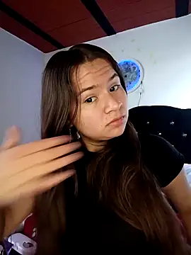 Isa Acosta online show from October 1, 2025, 1:50 pm