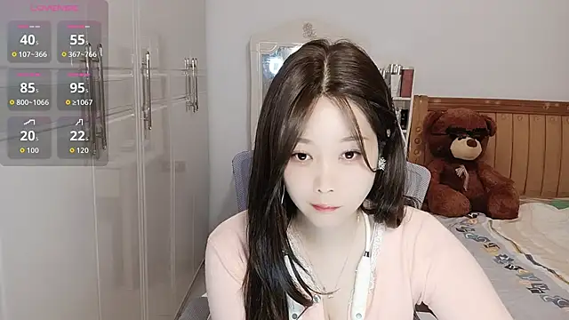 Snapshot of Xiaotantan-99 chatting on October 21, 2025, 7:36 pm Xiaotantan-99 online show from October 21, 2025, 7:36 pm