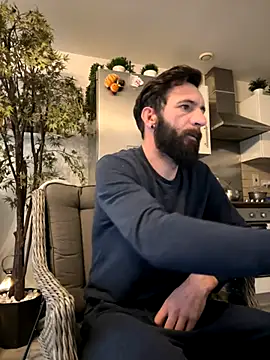 Michel huge online show from November 19, 2025, 8:03 am