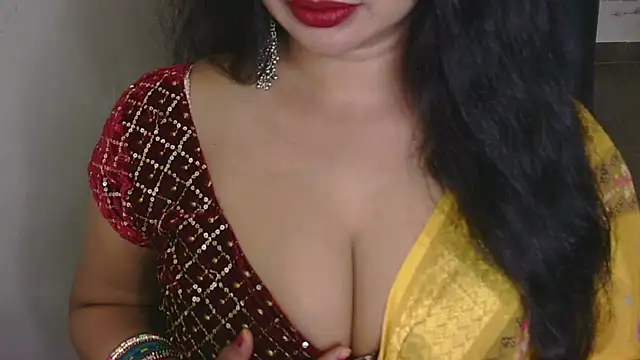 QUEEN SAKHI- online show from October 19, 2025, 8:59 am