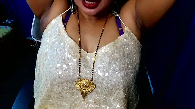 QUEEN SAKHI- online show from April 13, 2026, 6:35 pm