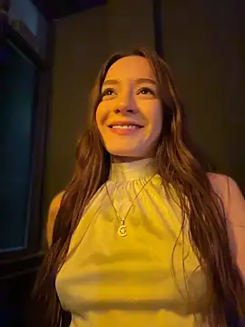 Ellie lowell online show from April 12, 2026, 2:38 am