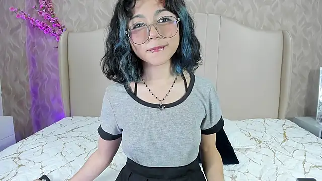 TerumiKitty online show from February 21, 2026, 8:43 pm