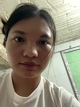 Duyen02 online show from October 13, 2025, 10:32 pm