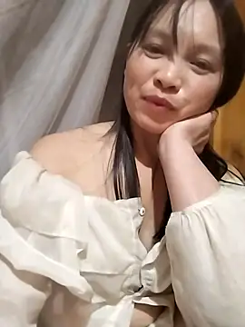 Tiyir597 online show from October 4, 2025, 3:43 pm