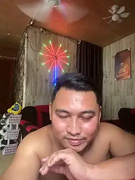 Snapshot of BicuriousExploer chatting on November 9, 2025, 1:26 am BicuriousExploer online show from November 9, 2025, 1:26 am