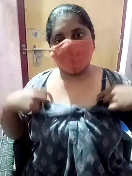 Jessi 25 online show from December 21, 2025, 4:03 pm