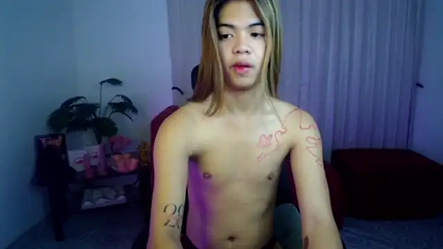 Snapshot of xAsianHotCum69x chatting on April 23, 2026, 4:24 am xAsianHotCum69x online show from April 23, 2026, 4:24 am