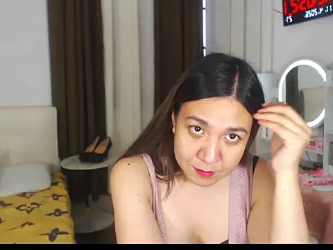 stellahugeX online show from April 11, 2026, 4:06 am